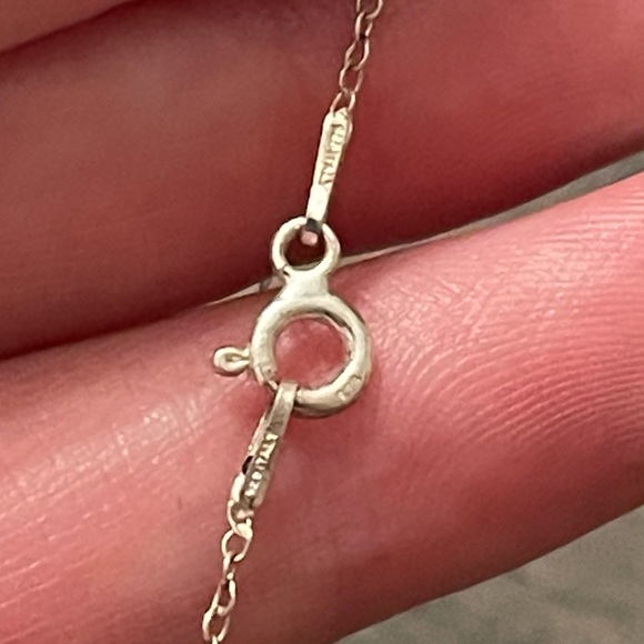 Italian-Made 925 Sterling Silver Chain & Butterfly Pendant - Picture 4 of 5